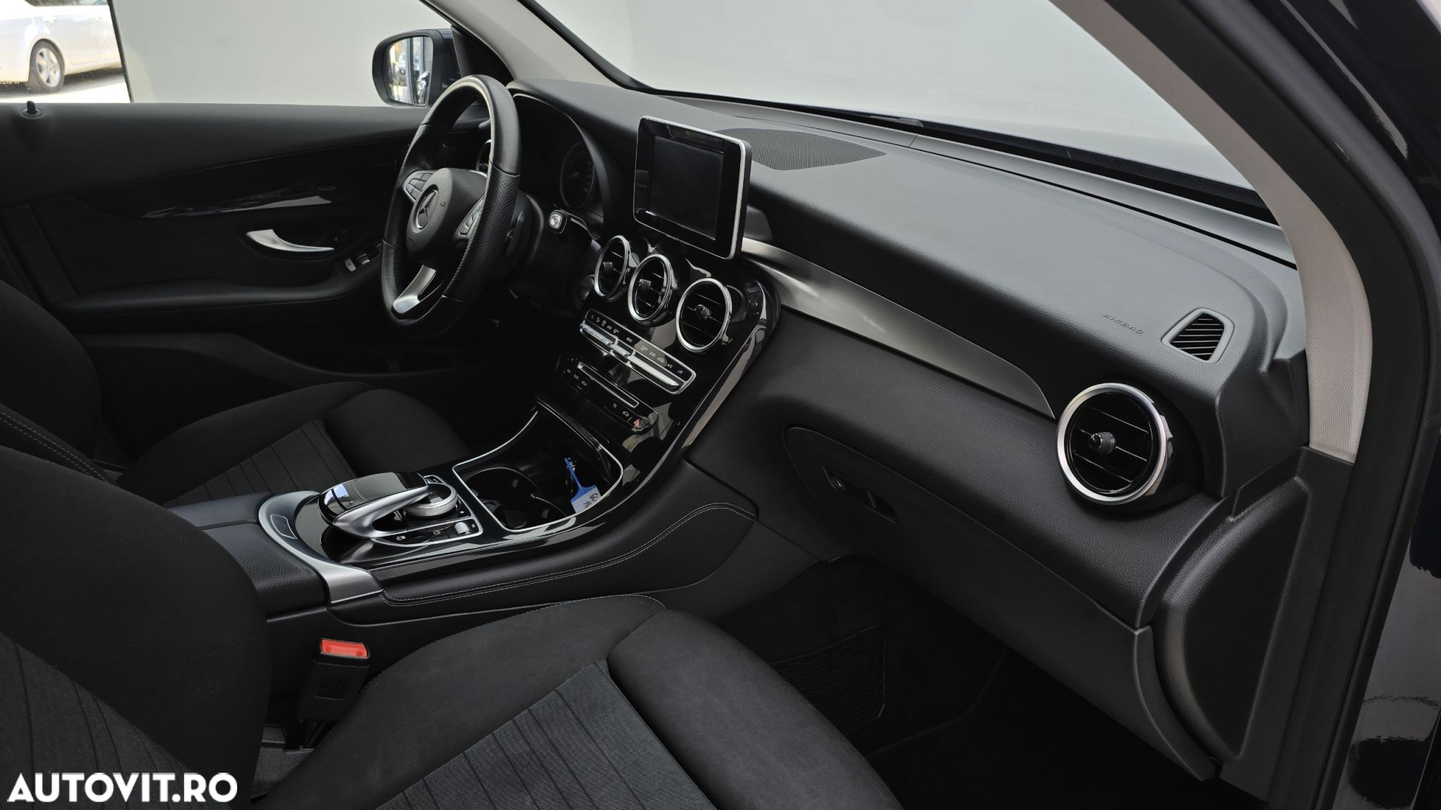 Mercedes-Benz GLC 250 d 4MATIC - 20