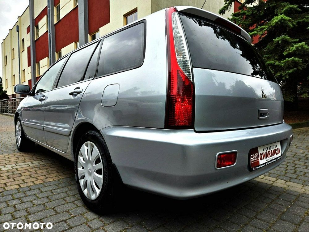 Mitsubishi Lancer - 6