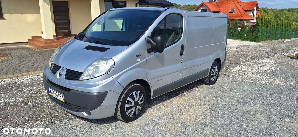 Renault Trafic - 2
