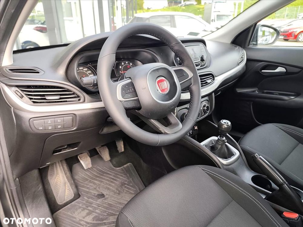 Fiat Tipo 1.4 16v Easy - 10