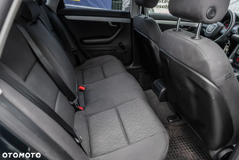 Audi A4 2.0 TDI - 23