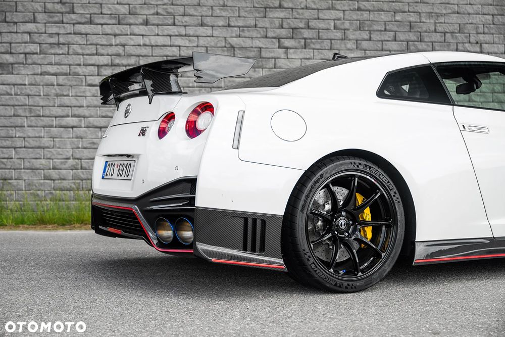 Nissan GT-R Nismo 2020 - 12
