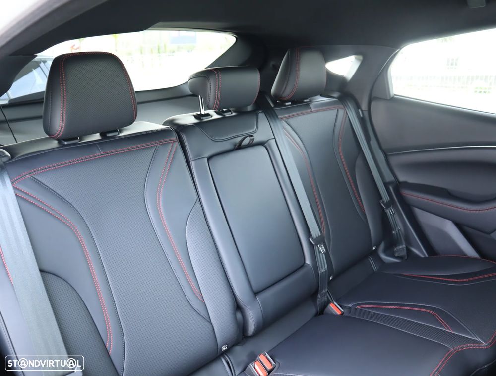 Ford Mustang Mach-E AWD PREMIUM - 22