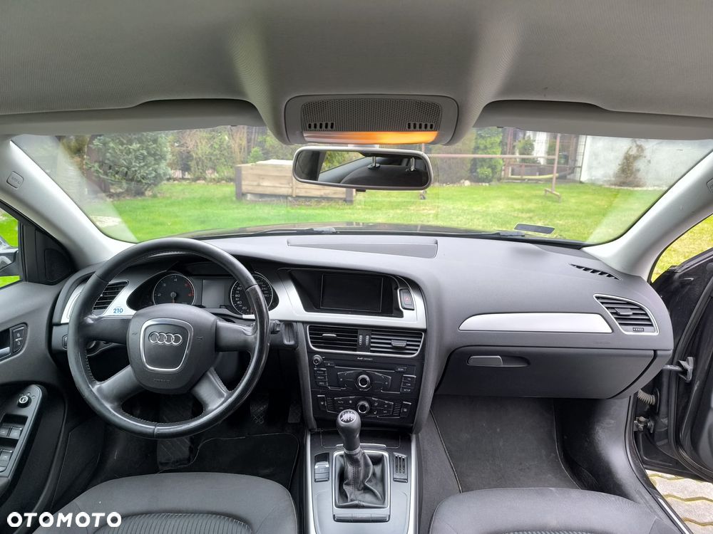 Audi A4 Avant 2.0 TDI - 7