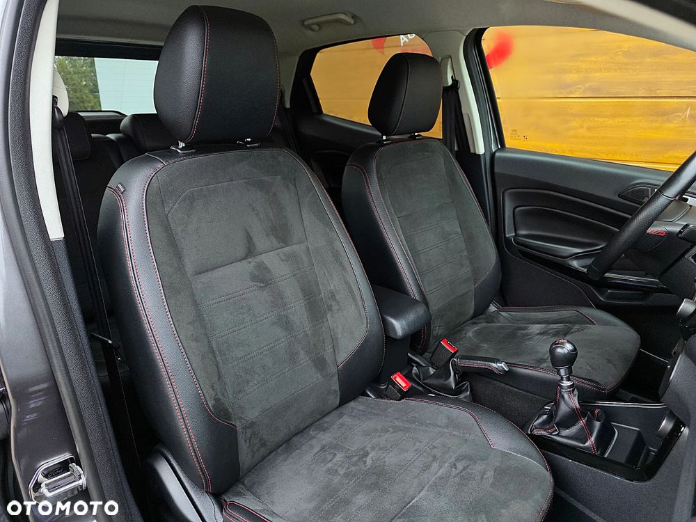 Ford EcoSport 1.0 EcoBoost ST-LINE - 25