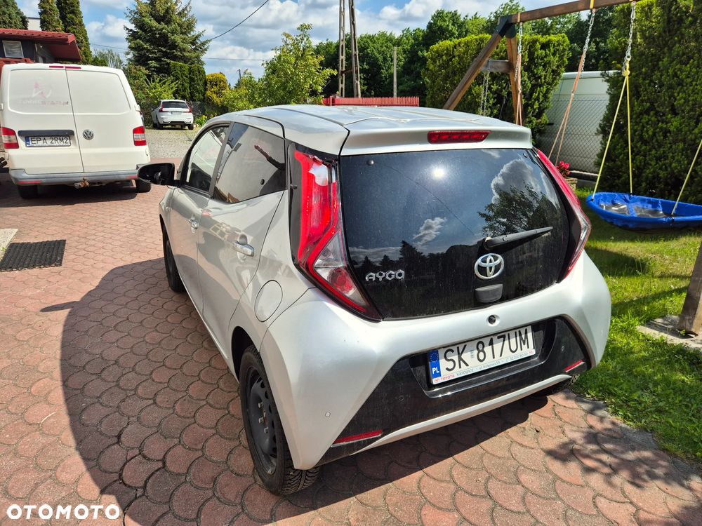 Toyota Aygo x-play - 6