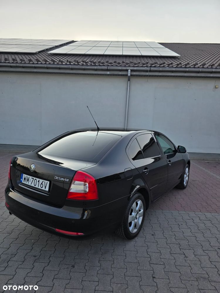 Skoda Octavia 1.6 Elegance - 3