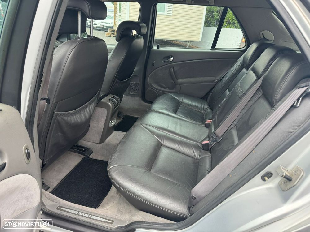 Saab 9-5 SportWagon - 6