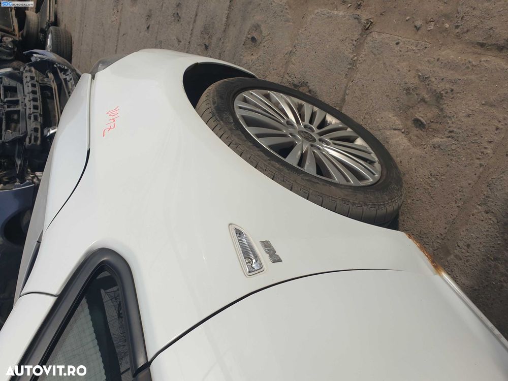 Aripa Dreapta Fata cu Defect Opel Astra J 2009 - 2016 Culoare Z40R [K3619] - 2