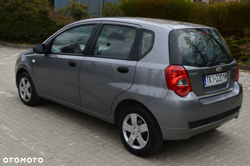 Chevrolet Aveo - 8