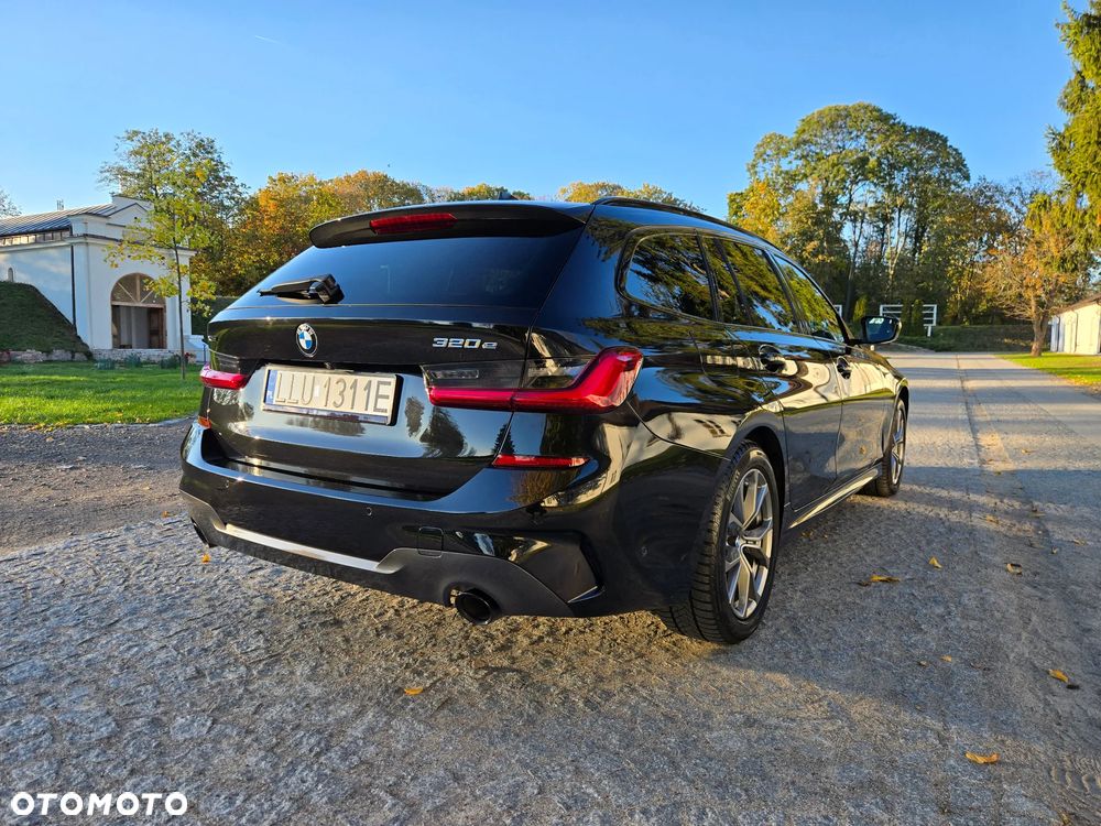 BMW Seria 3 320e xDrive - 2