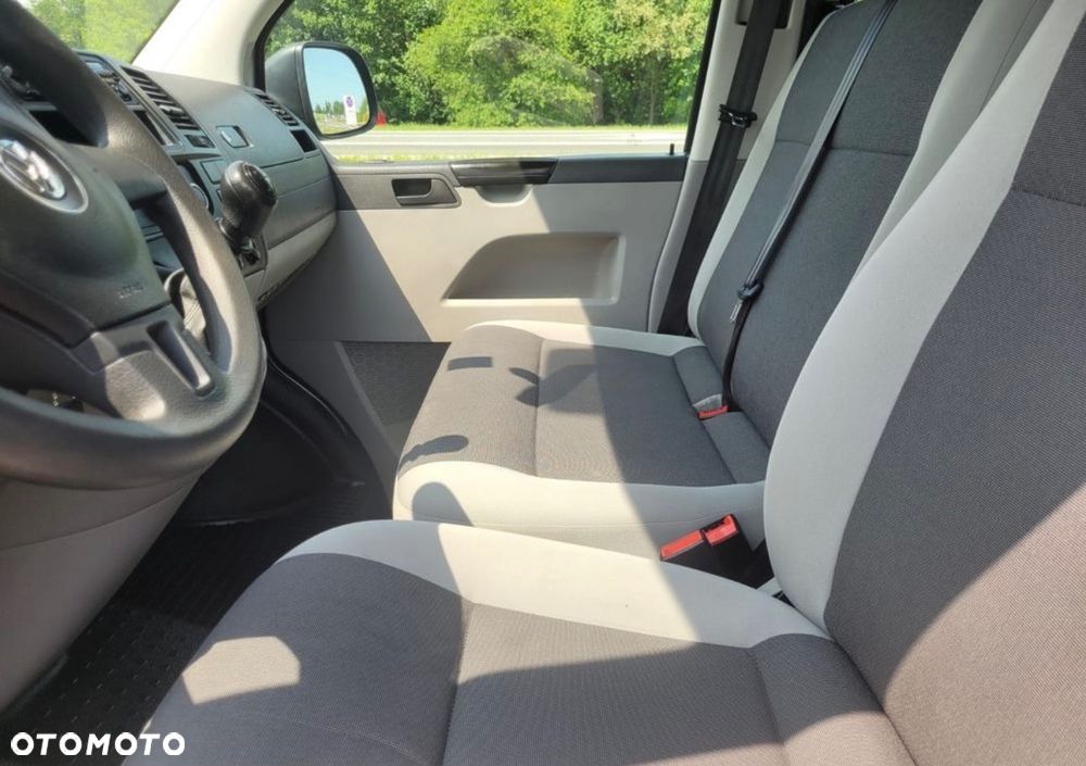 Volkswagen Transporter - 9