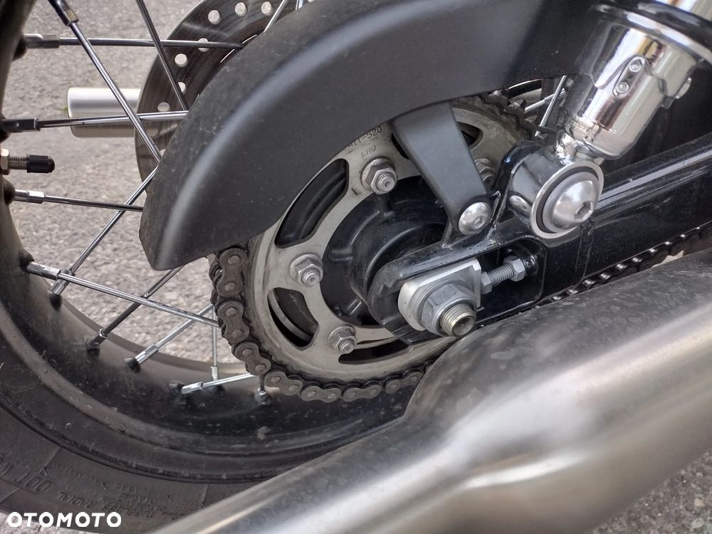 Triumph Bonneville - 7