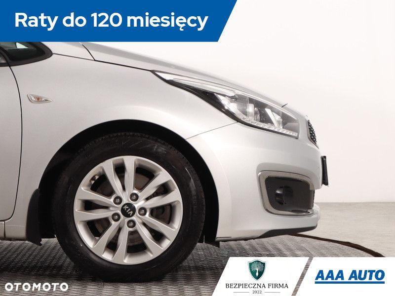 Kia Ceed - 16
