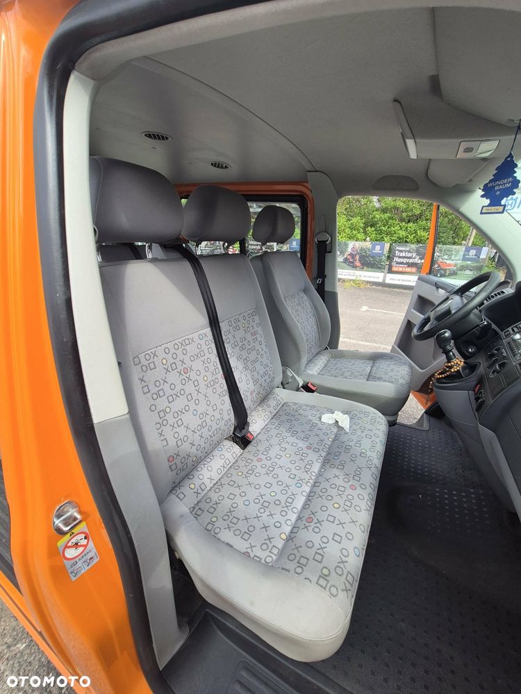 Volkswagen Transporter - 8