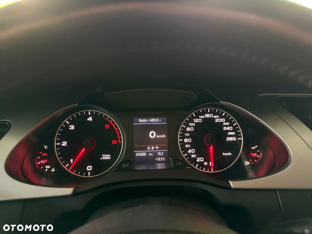 Audi A4 Avant 2.0 TDI DPF Ambiente - 6