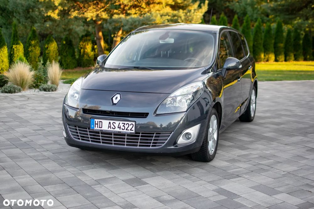 Renault Grand Scenic - 9