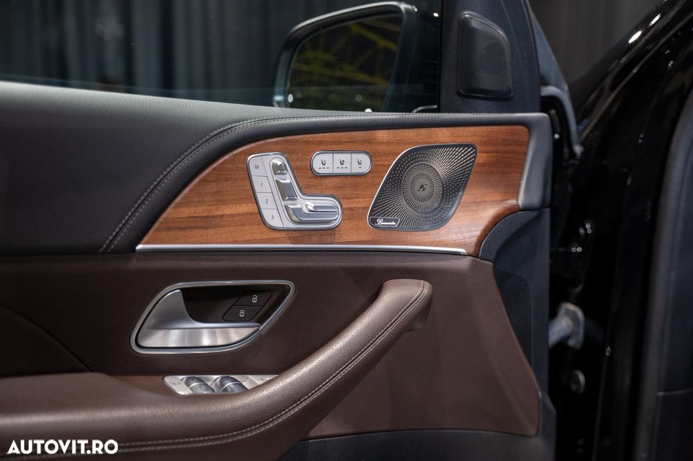 Mercedes-Benz GLS - 27