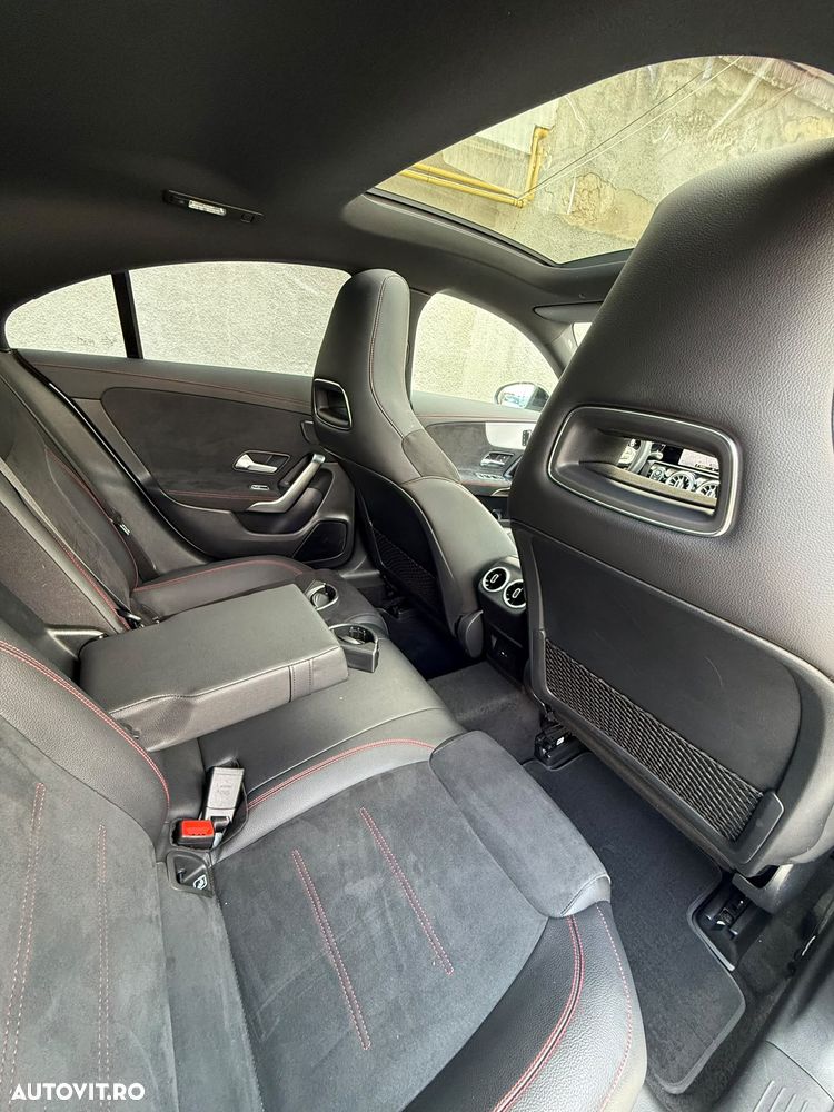 Mercedes-Benz CLA 200 - 13