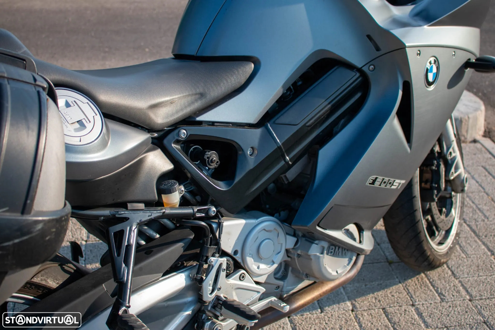 BMW F 800 ST - 10