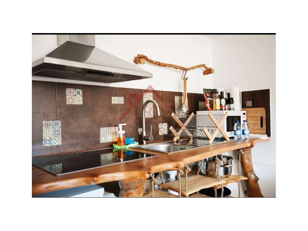 ApartamentoT1, situado no 8.º piso do prestigiado Edifício Portugal... - Grande imagem: 4/24