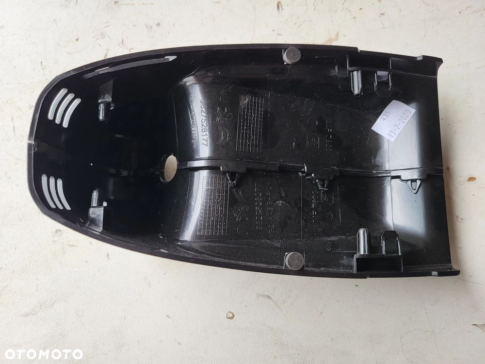 Osłona obudowa lusterka wstecznego Citroen C3 III - 2