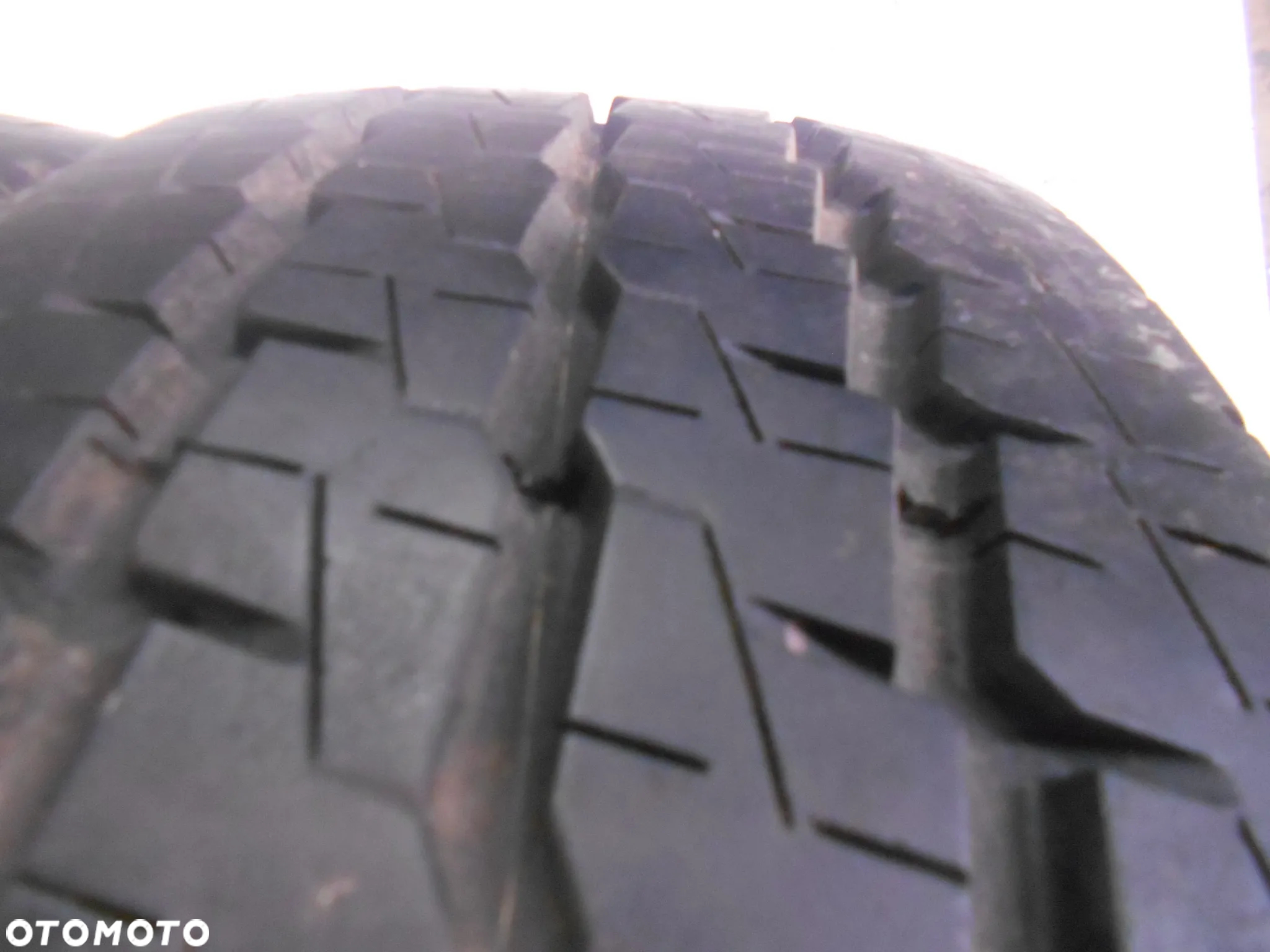 OPONY 215/65R16C TOYO H08 DOT 2709 9MM - 4