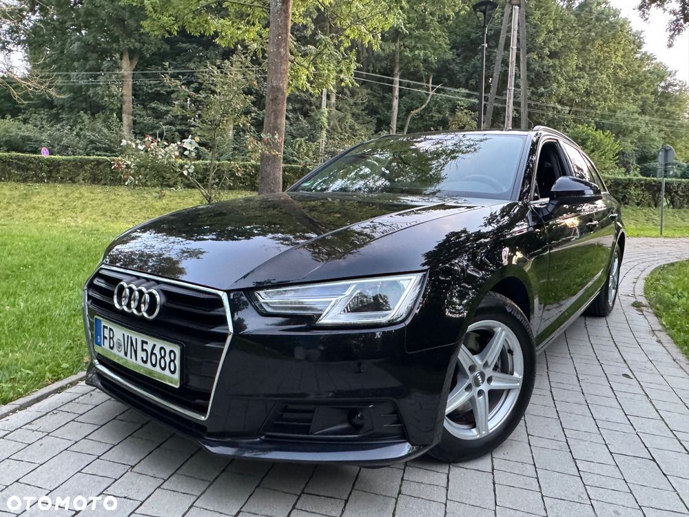Audi A4 Avant 35 TDI S tronic design - 16