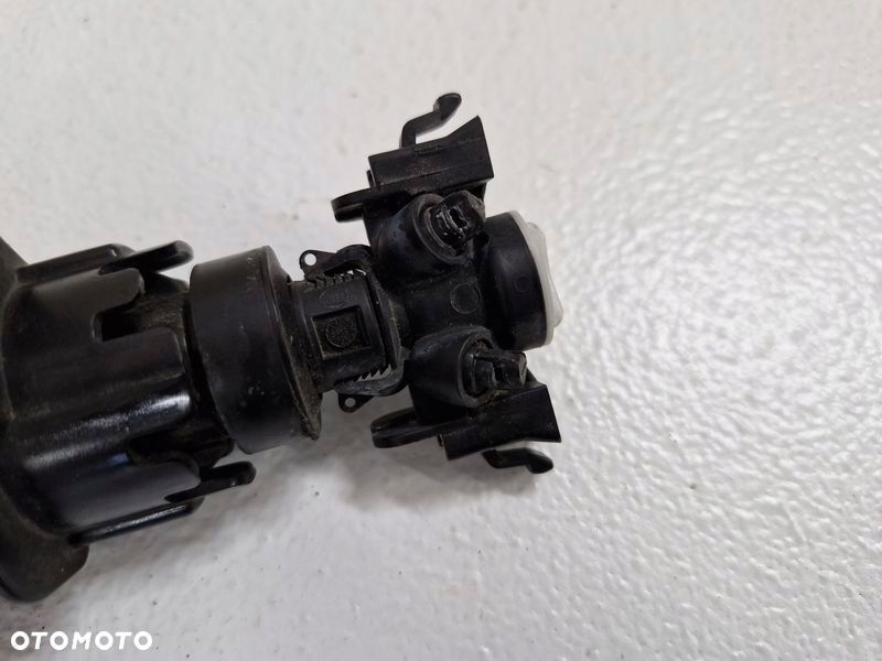 TUCSON 3 III SPRYSKIWACZ REFLEKTORA LAMPY PRAWY PRZÓD PRZEDNI D7986-02600 - 2