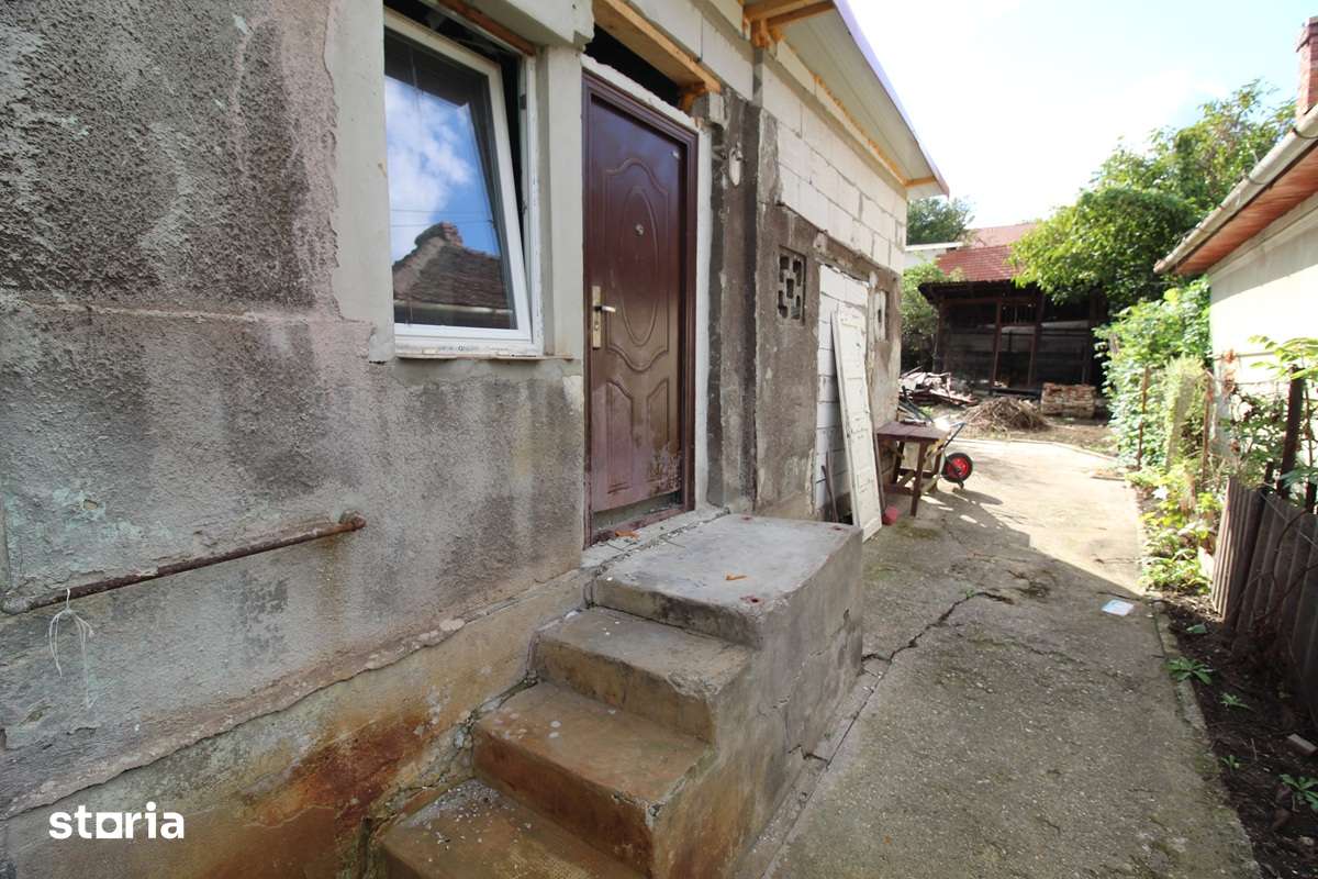 Vând casă P+Pod în Hunedoara, zona Chizid-Tereza, teren 244mp - Imagine principală: 3/10