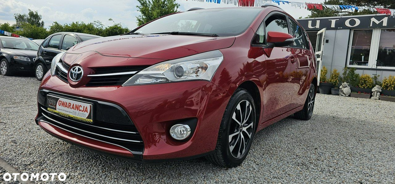 Toyota Verso - 32