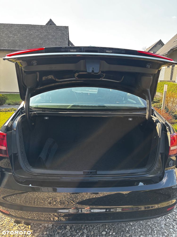 Volkswagen Jetta 2.0 TDI DPF BMT Trendline - 5