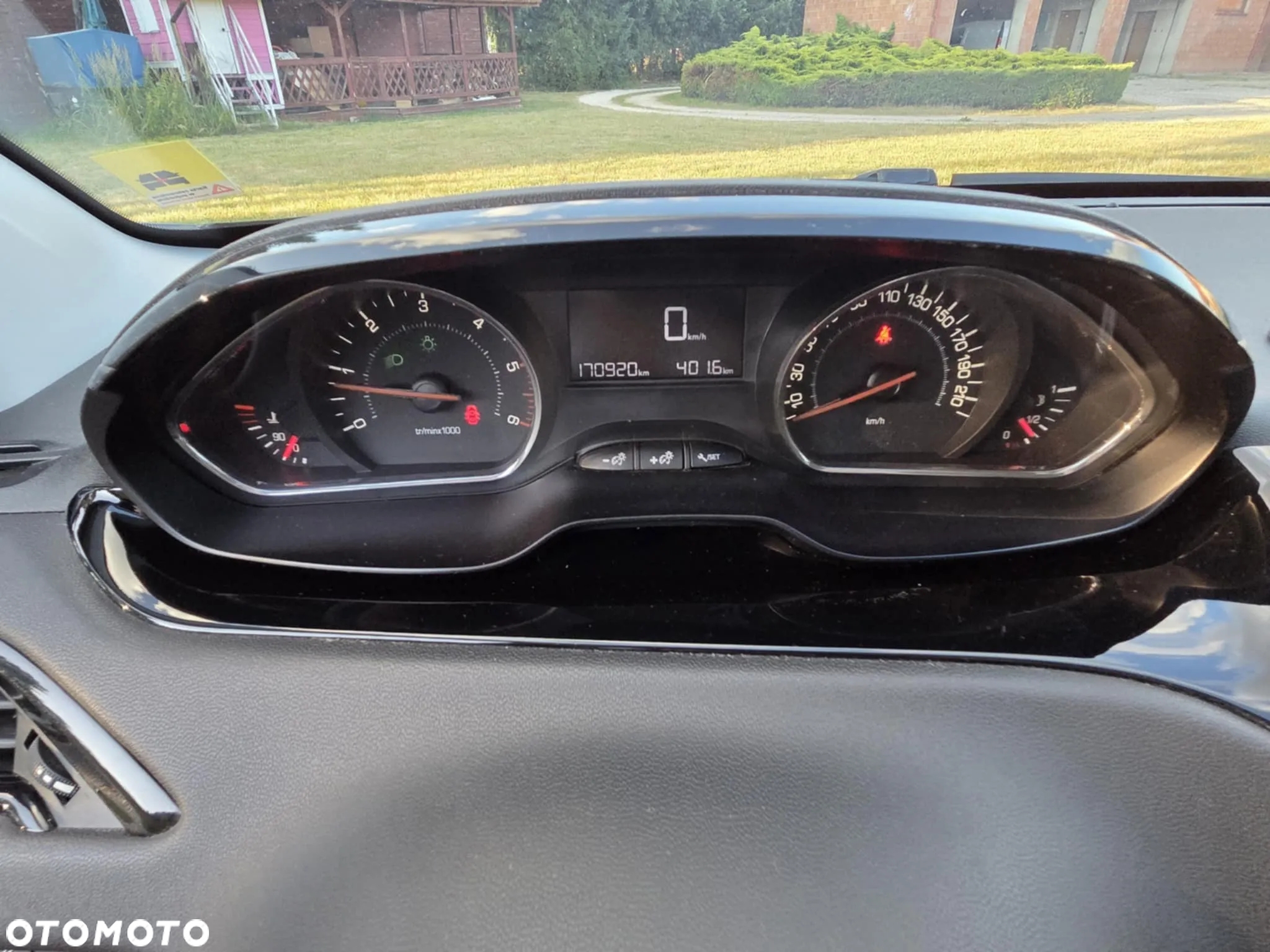 Peugeot 208 1.4 HDi Active - 10