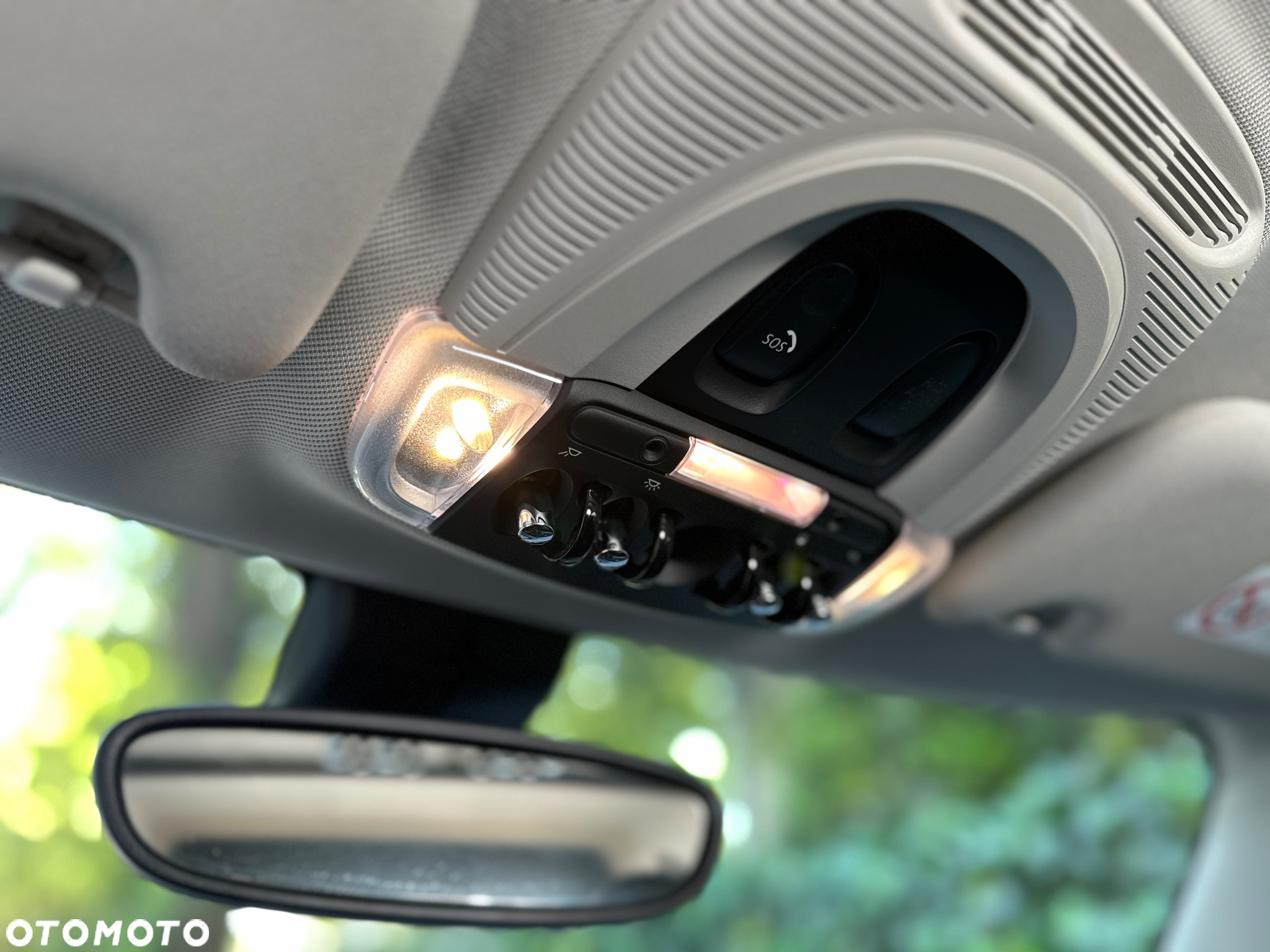 MINI Cooper SE Essential Trim - 12