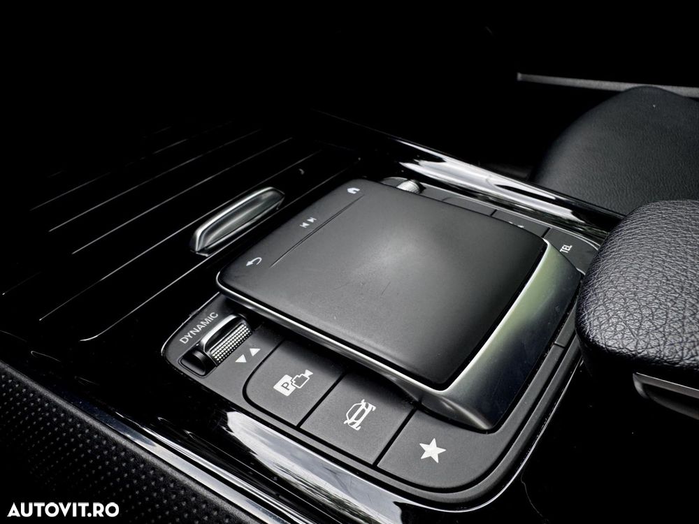 Mercedes-Benz GLB - 17