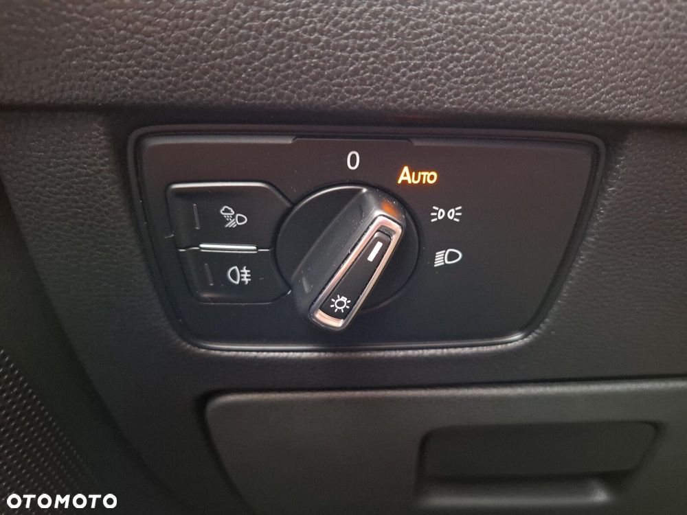 Volkswagen Arteon 2.0 TDI SCR R-Line DSG - 18