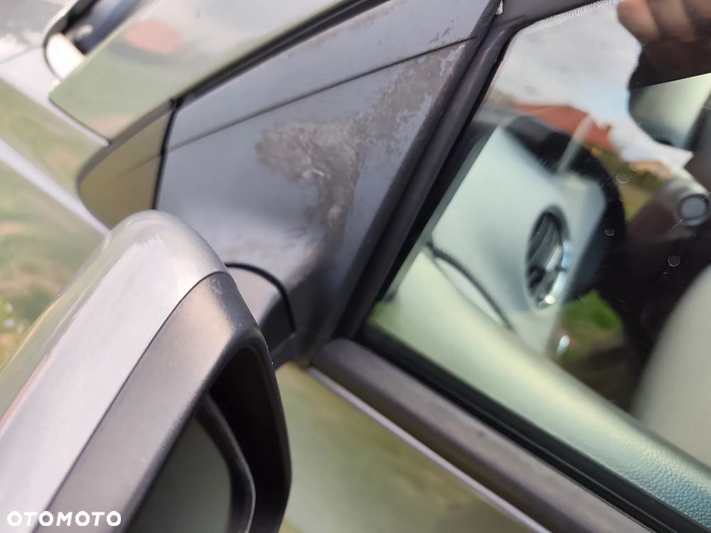 Chevrolet Cruze 2.0 VDCi LS - 25