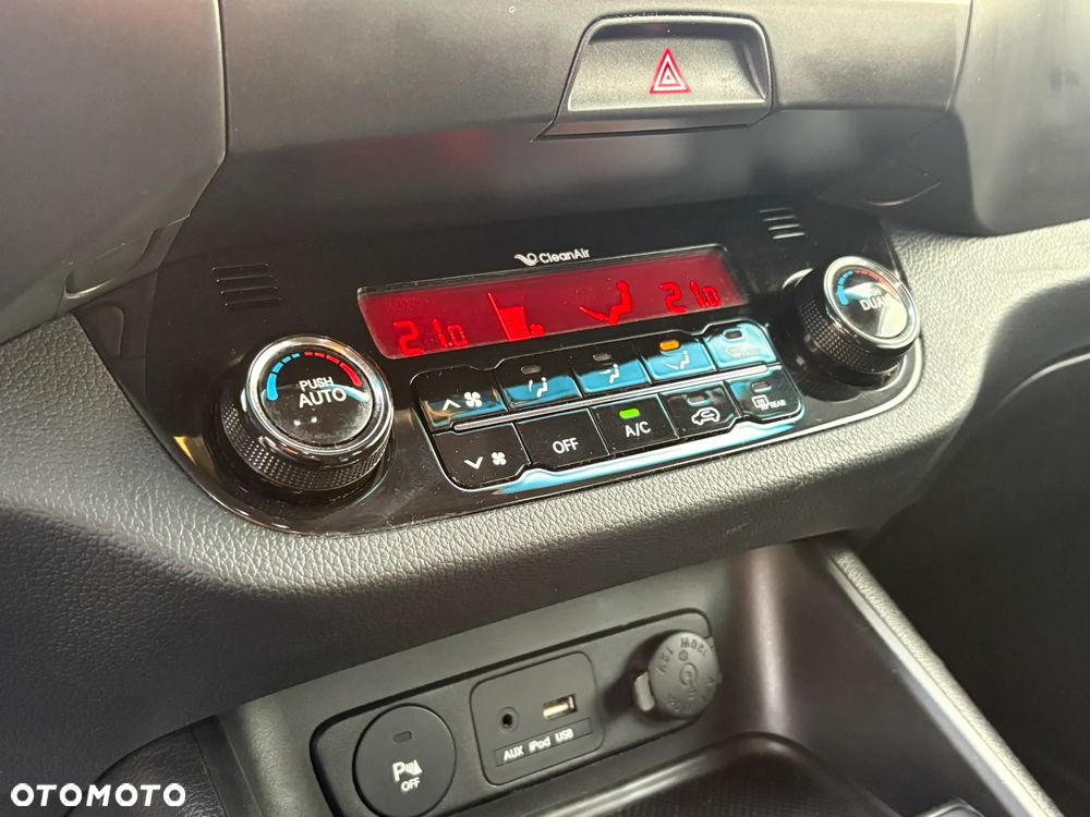 Kia Sportage 2.0 CRDI XL - 28