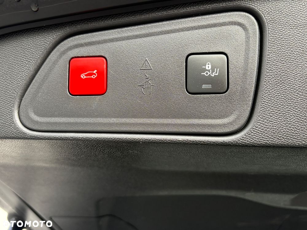 Peugeot 3008 PureTech 130 Stop & Start GPF EAT8 Allure - 36