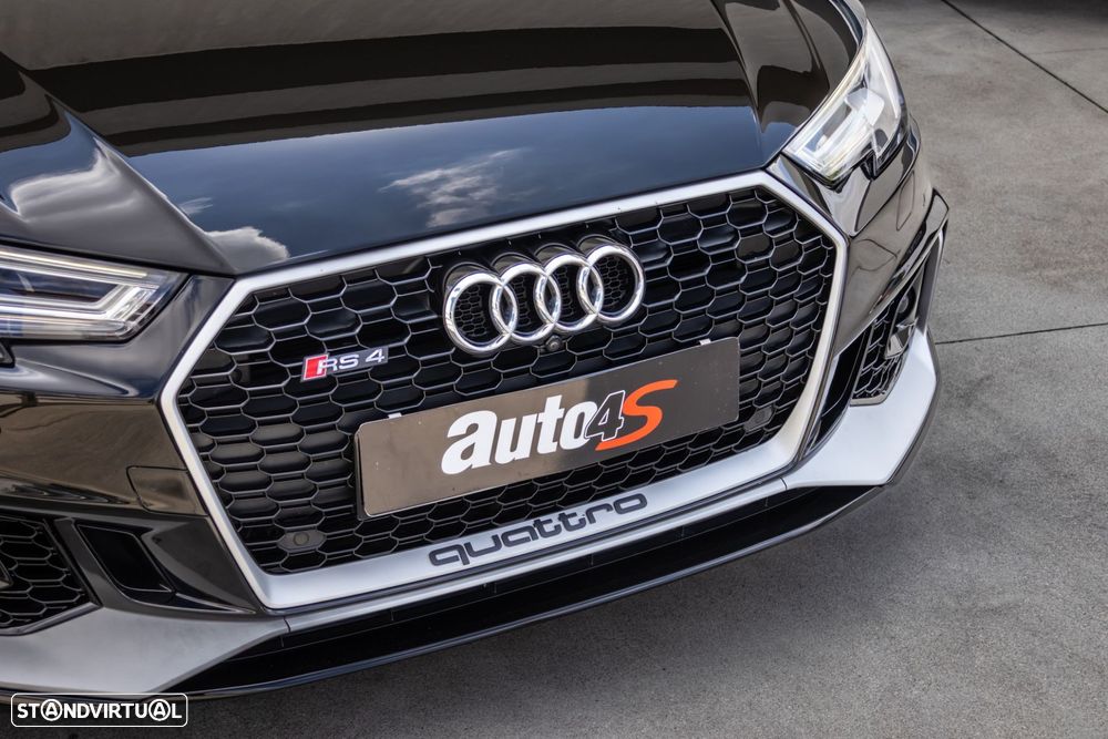 Audi RS4 Avant - 5