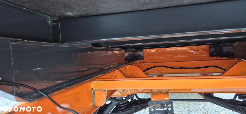 Volkswagen T5 kilka sztuk - 38