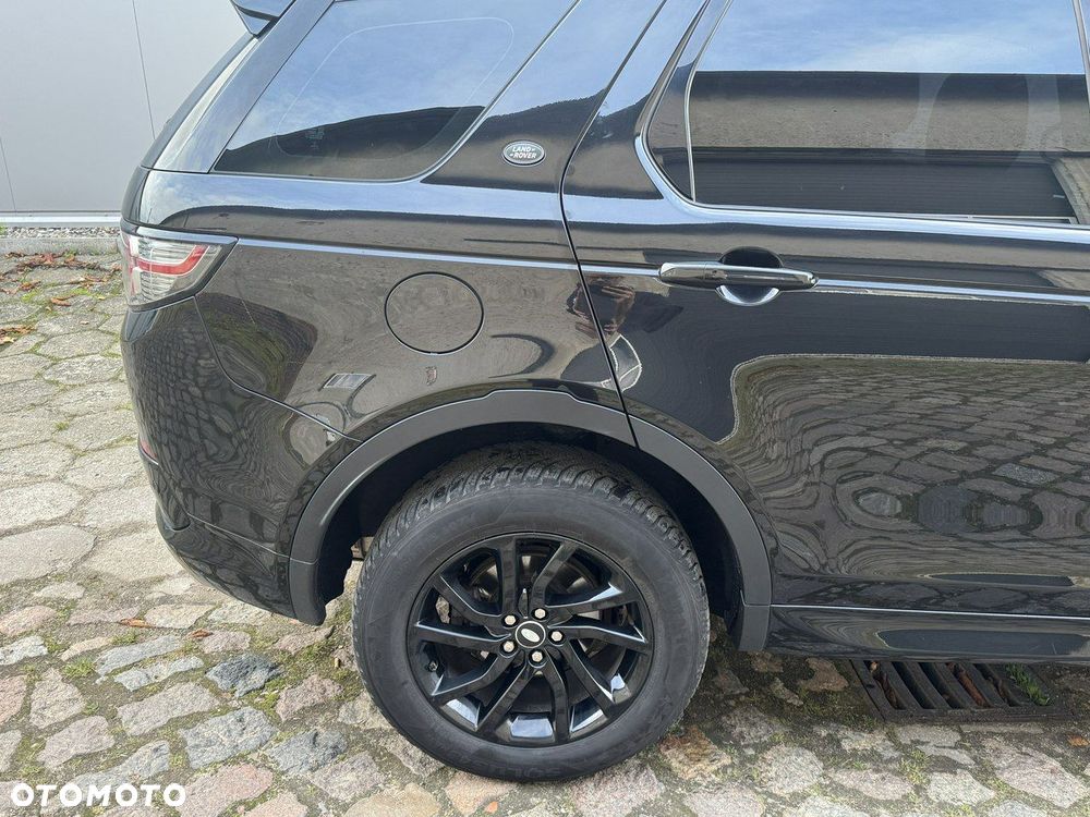 Land Rover Discovery Sport 2.0 D180 R-Dynamic HSE - 32