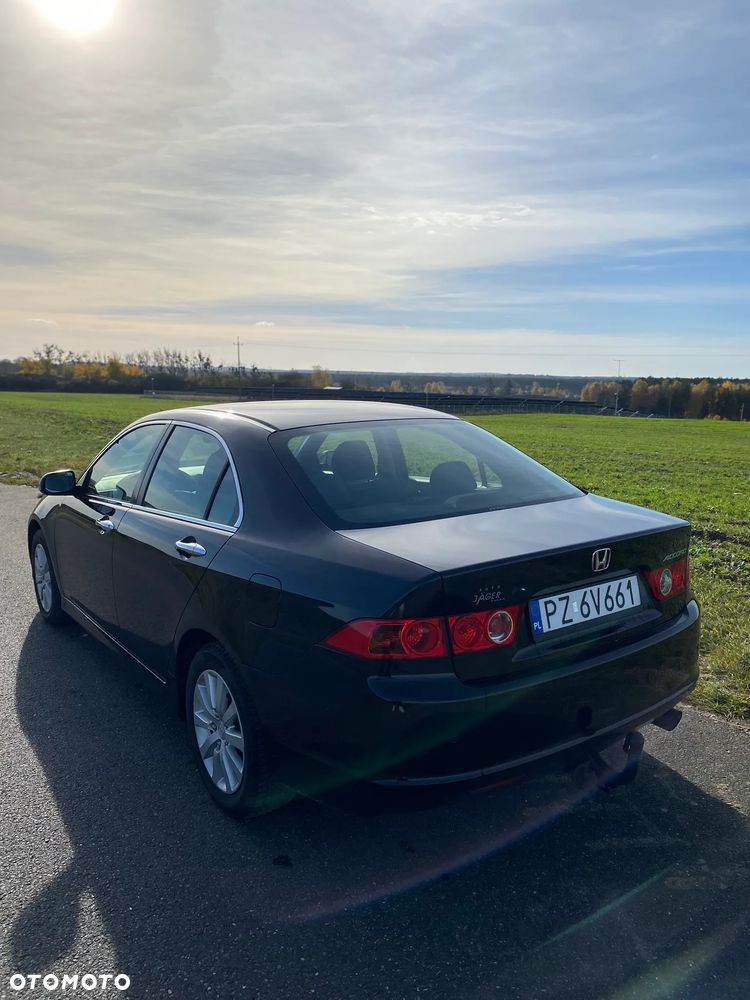 Honda Accord 2.0 Comfort - 8