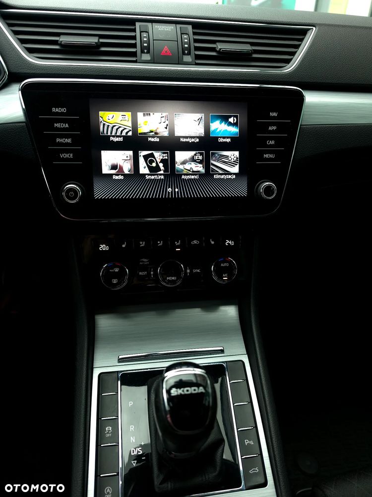 Skoda Superb 2.0 TSI Ambition DSG - 24