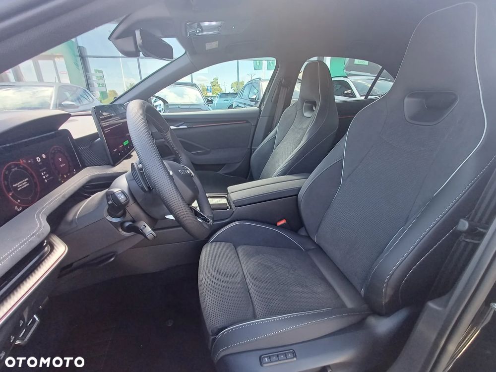 Skoda Superb 2.0 TDI SCR 4x4 Sportline DSG - 12