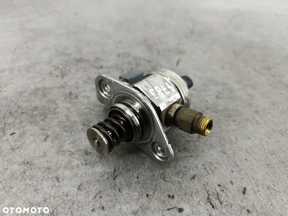 POMPA WYSOKIEGO CIŚNIENIA BENZYNA VW PASSAT B6 06H127025K 0261520055  BOSCH - 8