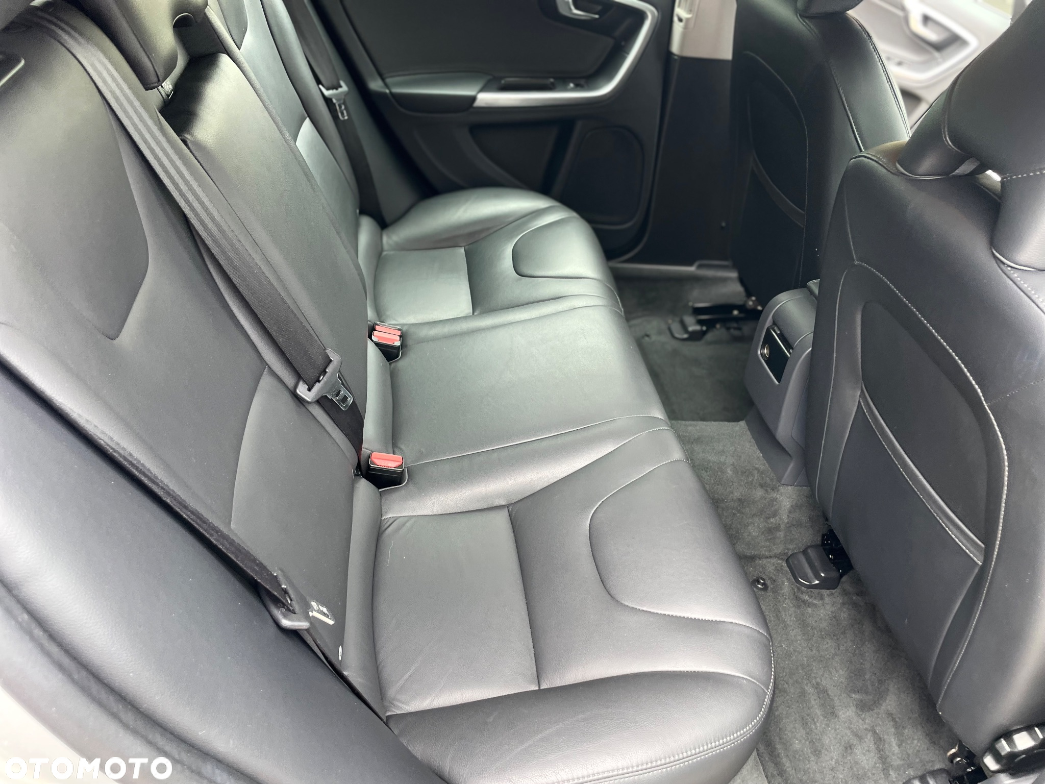 Volvo V60 D3 Geartronic Momentum - 16