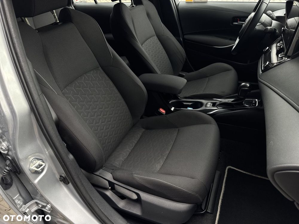 Toyota Corolla 1.8 Hybrid Comfort - 19