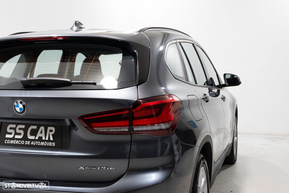 BMW X1 25 e xDrive Corporate Edition - 8