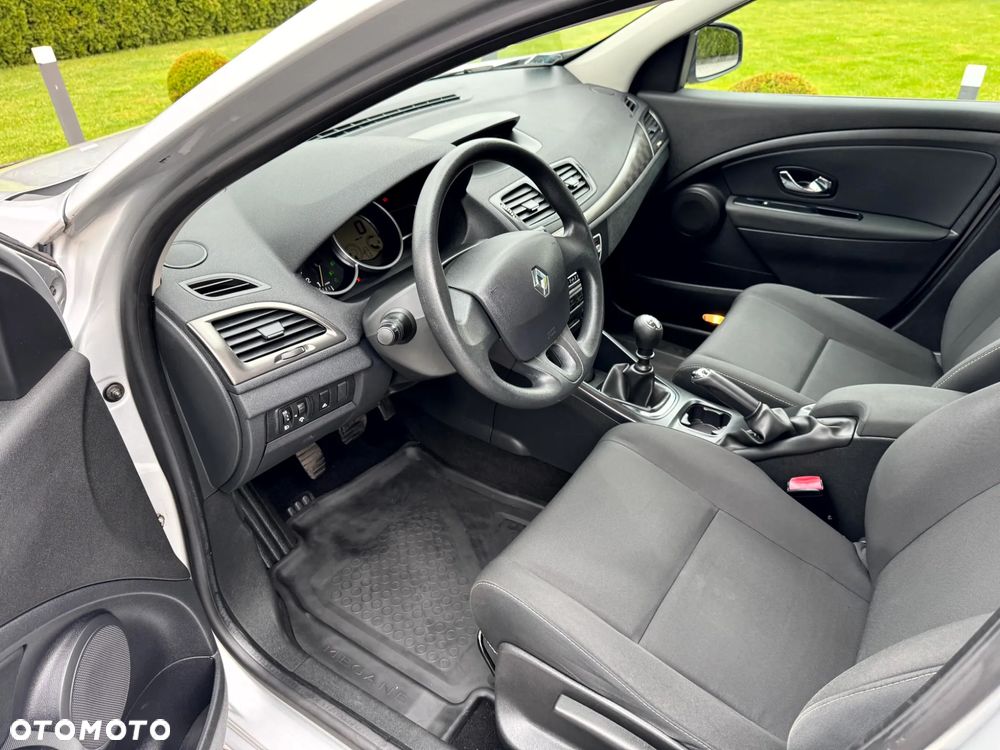 Renault Megane 1.6 16V Life - 9